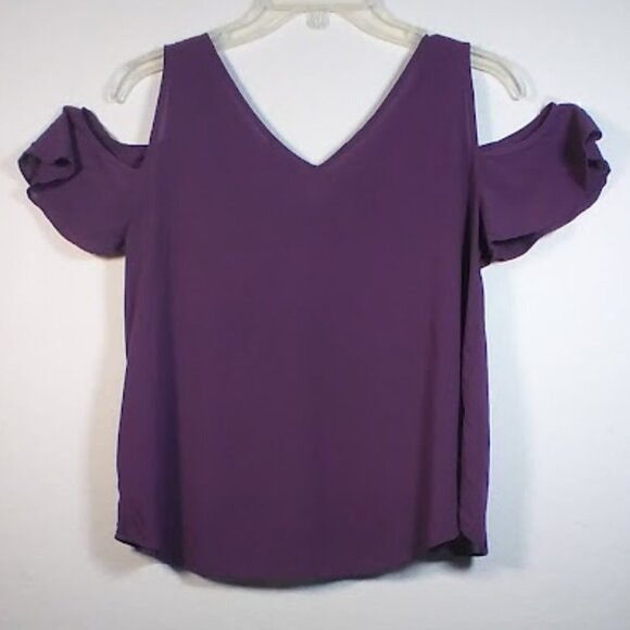 a.n.a A New Approach Top with Cold shoulders. Purple-Size: PM - Picture 8 of 15
